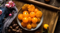 Hoài niệm mứt Tết - Cuốn sách thú vị dành cho những người phụ nữ yêu nữ công gia chánh