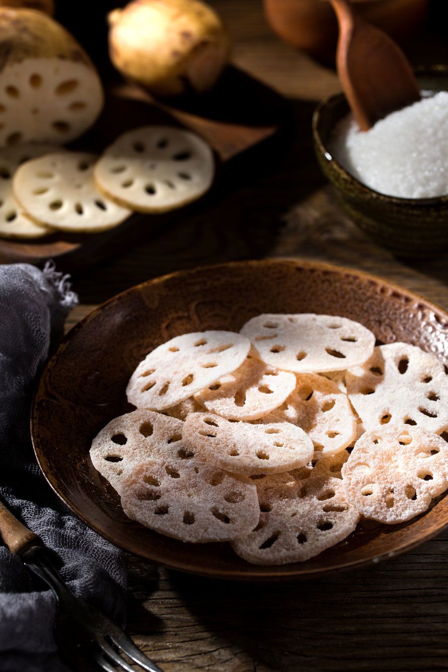 Hoài niệm mứt Tết - Cuốn sách thú vị dành cho những người phụ nữ yêu nữ công gia chánh