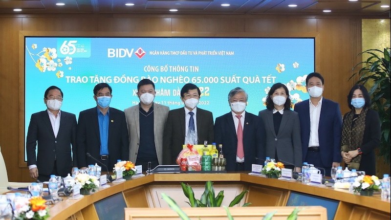 BIDV dành 65.000 phần quà Tết trị giá 32,5 tỷ đồng tặng người nghèo