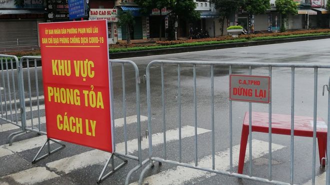 Hải Dương đã ra thông báo về việc áp dụng bổ sung các biện pháp cấp bách phòng chống dịch Covid-19. Bản tin Covid-19 ngày 15.8: Công tác phòng, chống dịch Covid-19 tại Hải Dương tính đến ngày 15/2