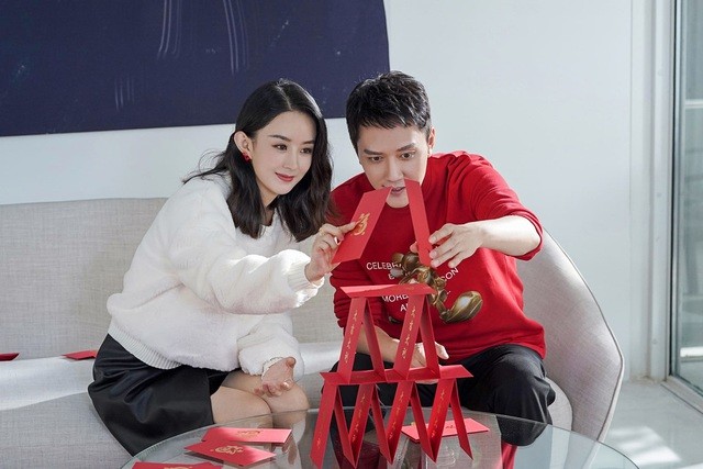 Trước những tin đồn thất thiệt, Triệu Lệ Dĩnh và Phùng Thiệu Phong thường chọn giải pháp im lặng. (Nguồn: Sina/Ifeng)