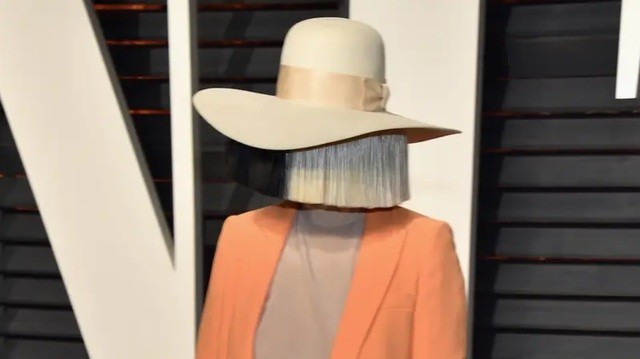 Những ngôi sao nổi tiếng thế giới nhưng...chẳng ai rõ mặt