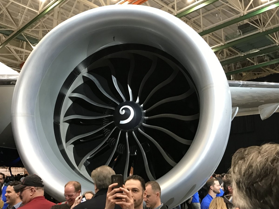 boeing lang le gioi thieu may bay lon nhat the gioi