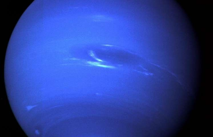 Lần đầu tiên ghi được hình ảnh hình thành bão khổng lồ trên sao Hải vương