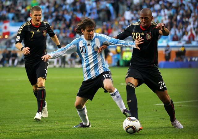 lionel messi ngoi sao co don voi giac mo world cup