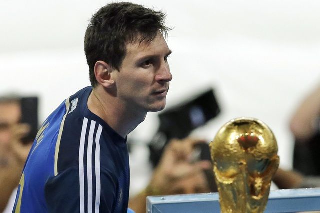 lionel messi ngoi sao co don voi giac mo world cup