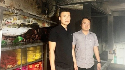 Tặng bằng khen 2 'người hùng' dũng cảm lao vào đám cháy cứu người