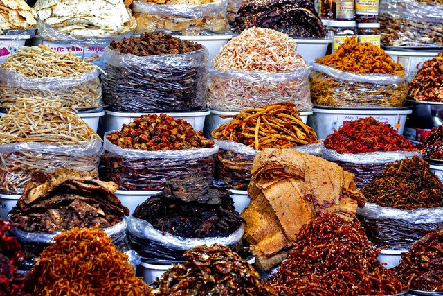 Du lịch Đà Nẵng: Lạc vào chợ Cồn, 'thiên đường ẩm thực' cả trăm món