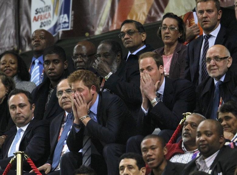 Những bức ảnh ghi lại cuộc sống của Hoàng tử Harry trước khi rời Hoàng gia Anh