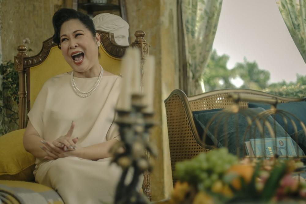 NSND Hồng Vân. NSND Hồng Vân.