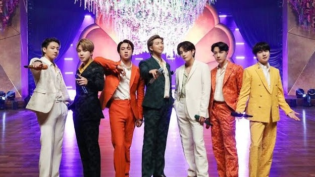 Bùng nổ sân khấu Grammy 2021 với màn trình diễn của BTS