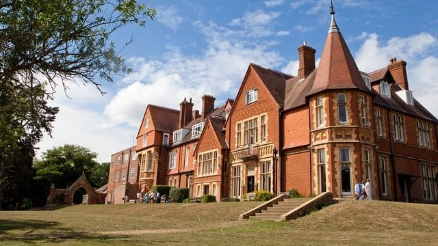 Hoàng gia Anh: Những ngôi nhà như trong truyện cổ tích, nơi công nương Kate Middleton từng sinh sống