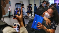 Hơn 1.100 người Việt tại Ukraine đã về nước an toàn