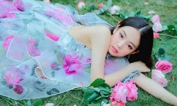 MV Solo của Jennie (Blackpink) vượt 800 triệu lượt xem trên YouTube