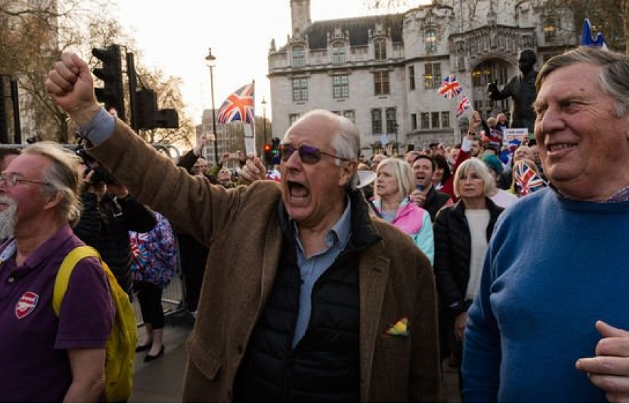 Brexit: EU hết kiên nhẫn, Chính phủ Anh “tê liệt”, người dân nản lòng