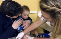 Dịch sởi bùng phát do hàng triệu trẻ em không tiêm vaccine