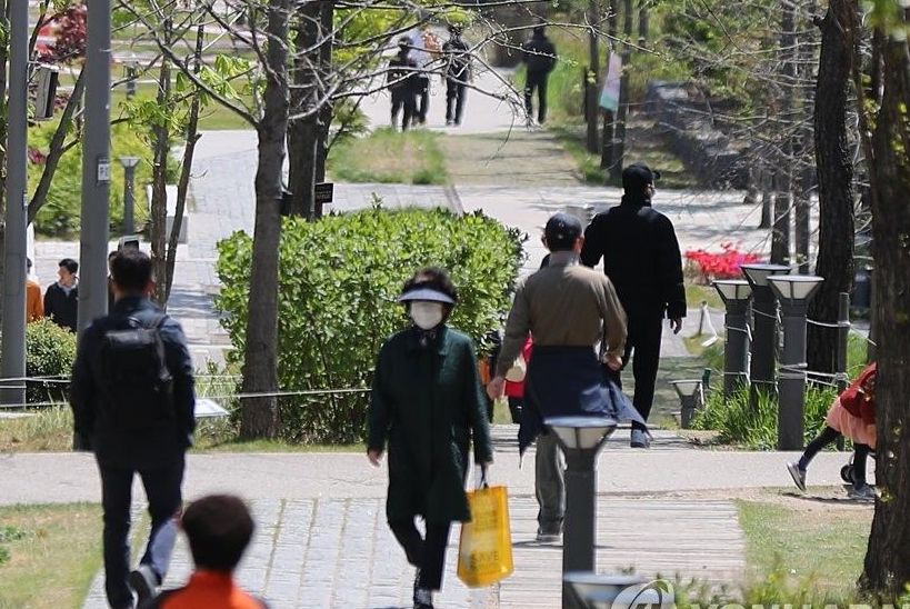 Hàn Quốc chuẩn bị cho cuộc chung sống 'lâu dài' với Covid-19