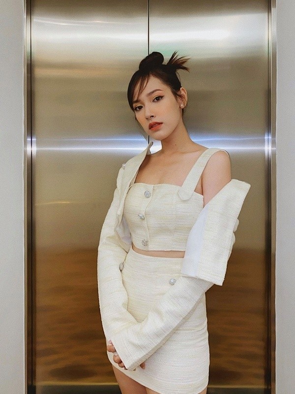 Sao Việt: Ngắm vẻ cá tính lẫn gợi cảm của dàn mỹ nhân Việt