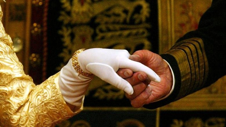 Nhìn lại câu chuyện tình yêu gần 75 năm của Hoàng thân Philip và Nữ hoàng Anh Elizabeth II