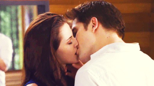 Kristen Stewart và dàn sao Hollywood nghĩ gì khi diễn cảnh nóng?