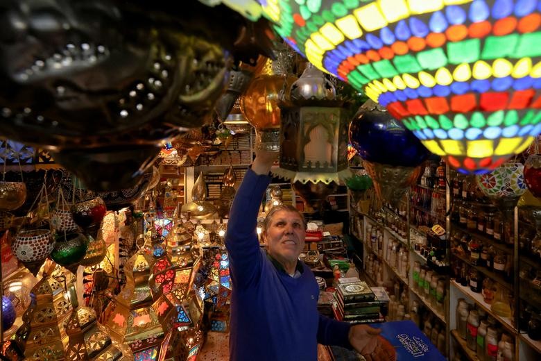 Hình ảnh người dân Hồi giáo trên khắp thế giới đón tháng lễ Ramanda Hình ảnh người dân Hồi giáo trên khắp thế giới đón tháng lễ Ramanda