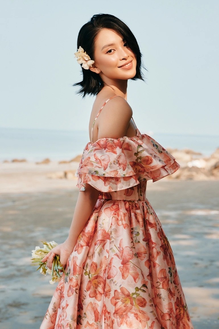 Nhan sắc mặn mà của Tiểu Vy sau 4 năm đăng quang Hoa hậu Việt Nam