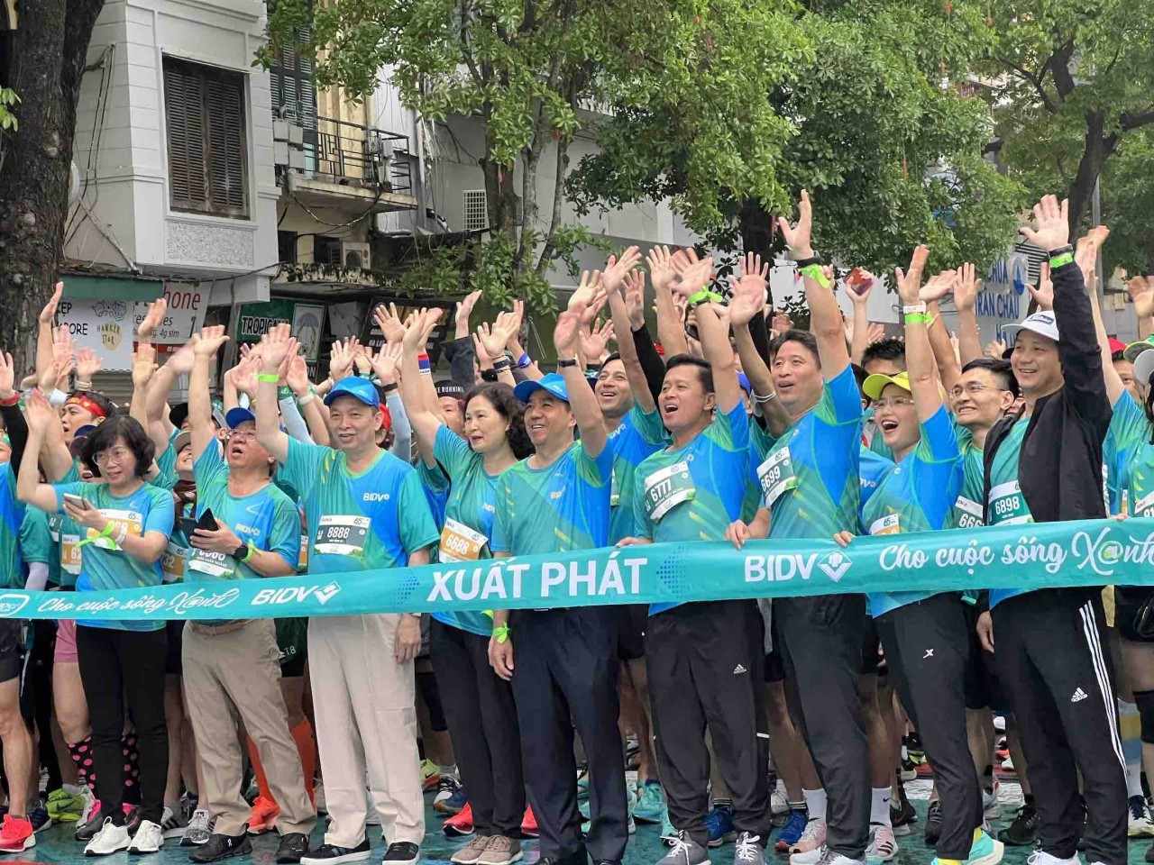 Khởi động giải chạy BIDVRun: Cho cuộc sống xanh