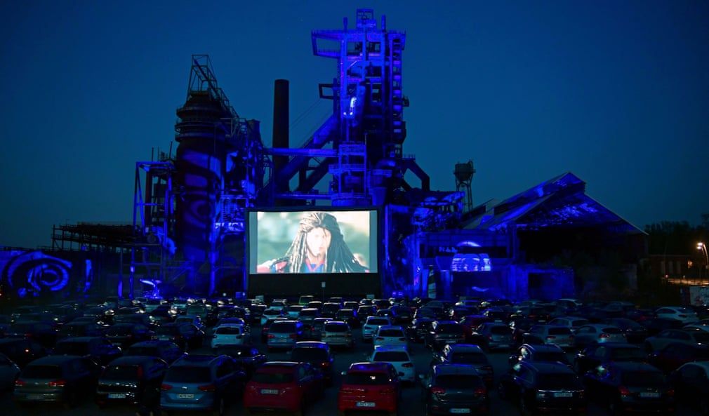 rap chieu phim thoi covid 19