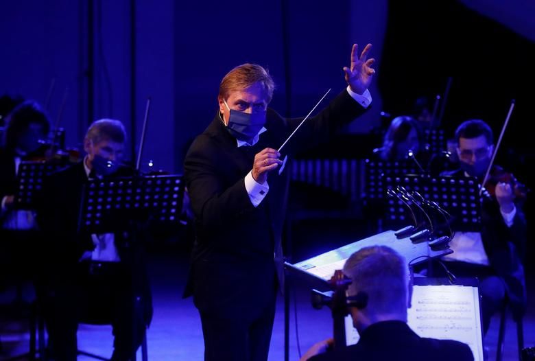 dich covid 19 cac nuoc noi long cach ly xa hoi nguoi dan tranh thu bung lua