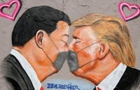 ha lan cam van chuyen chon sau khi mot so nguoi nuoi mac covid 19