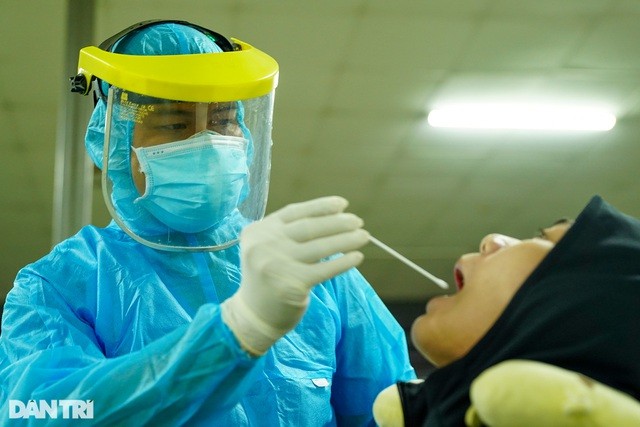 Công tác lấy mẫu xét nghiệm Covid-19. Công tác lấy mẫu xét nghiệm Covid-19.