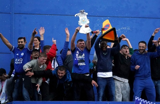 Leicester đã ghi tên vào lịch sử FA Cup sau 137 năm chờ đợi