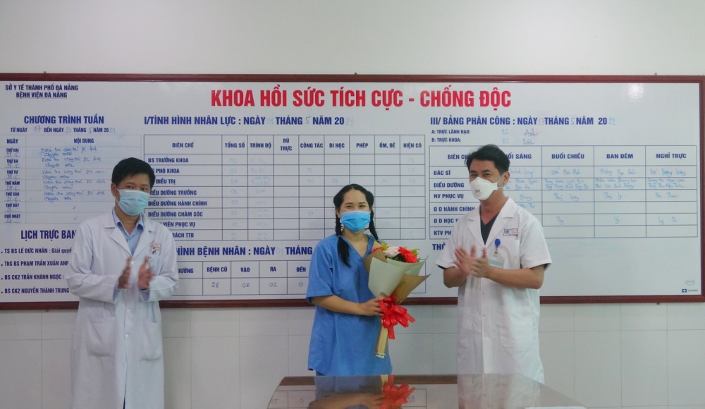 Nữ điều dưỡng bị sốc phản vệ sau tiêm vaccine ngừa Covid-19 đã được xuất viện