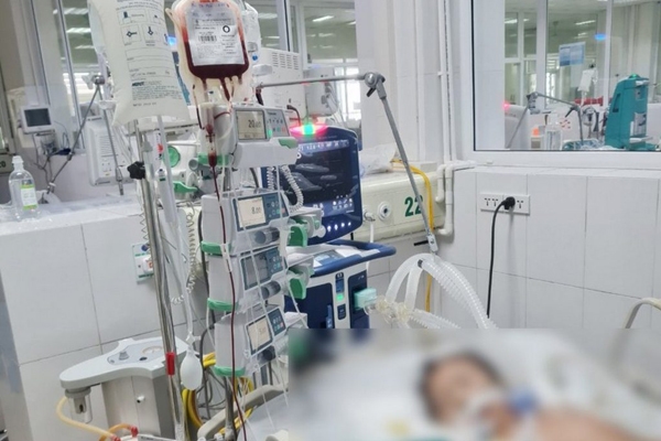 Nhiều bệnh nhân Covid-19 đang phải truyền máu và các chế phẩm máu Nhiều bệnh nhân Covid-19 đang phải truyền máu và các chế phẩm máu