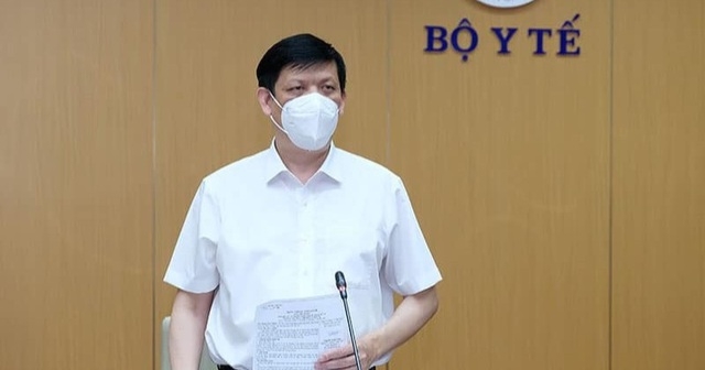 Bộ trưởng Y tế cho biết, virus SARS-CoV-2 đợt này không chỉ lây theo chuỗi (F1 tiếp xúc F0) mà còn lây qua không khí, vượt giới hạn khoảng cách 2m. Bộ trưởng Y tế cho biết, virus SARS-CoV-2 đợt này không chỉ lây theo chuỗi (F1 tiếp xúc F0) mà còn lây qua không khí, vượt giới hạn khoảng cách 2m.