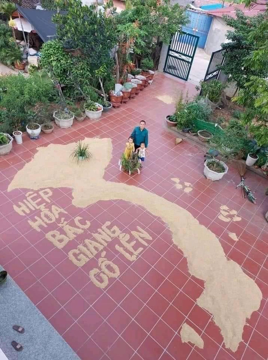 Những khoảnh khắc chạm đến trái tim tại tâm dịch Covid-19 ở Bắc Giang