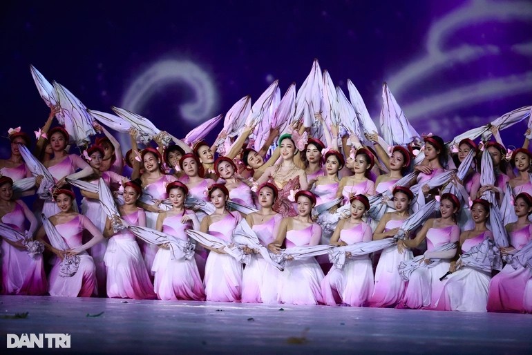 Không khí sôi động tại Lễ khai mạc SEA Games 31