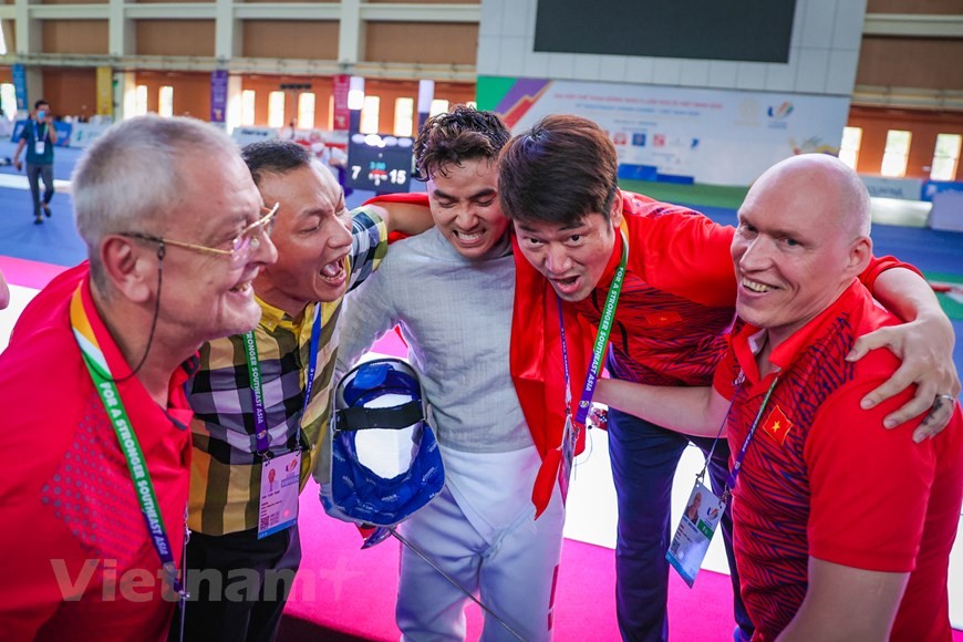 Màn đấu kiếm căng thẳng tại SEA Games 31 của kiếm thủ Vũ Thành An Màn đấu kiếm căng thẳng tại SEA Games 31 của kiếm thủ Vũ Thành An