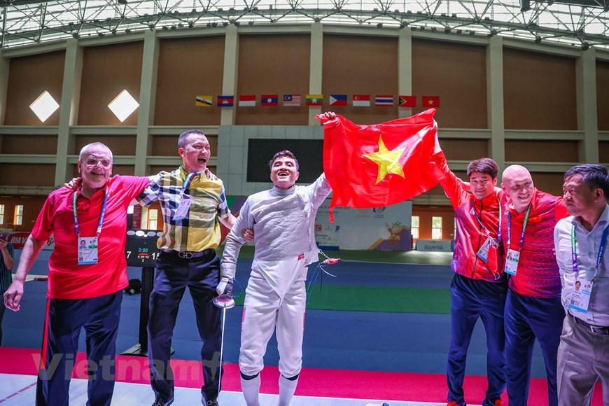 Màn đấu kiếm căng thẳng tại SEA Games 31 của kiếm thủ Vũ Thành An Màn đấu kiếm căng thẳng tại SEA Games 31 của kiếm thủ Vũ Thành An