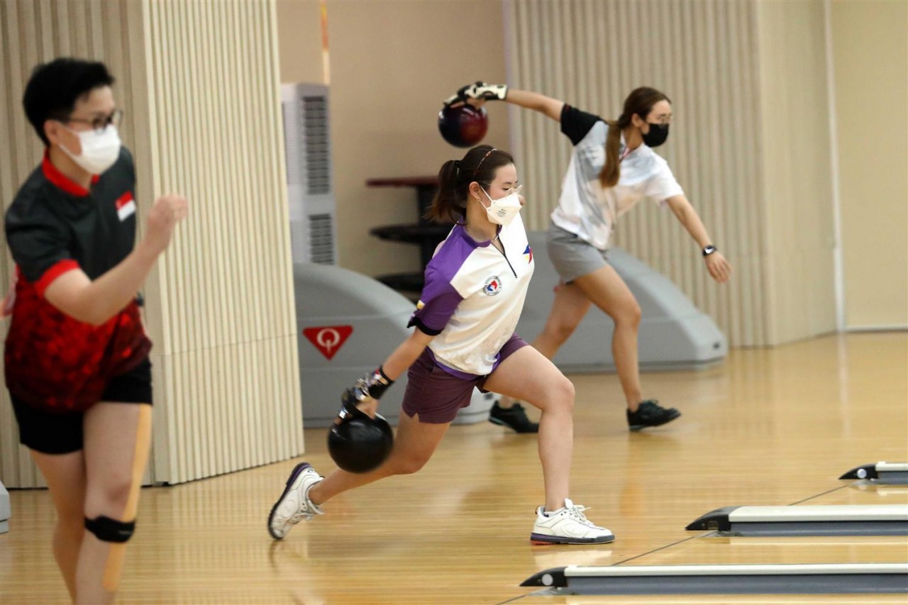 Các vận động viên thi đấu ở nội dung đơn nữ dầu ngắn 