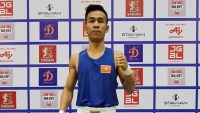 SEA Games 31: Võ sĩ boxing Việt Nam Trần Văn Thảo giành thắng lợi tuyệt đối trước đối thủ Indonesia