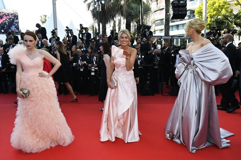 Muôn màu muôn vẻ tại thảm đỏ Liên hoan phim Cannes