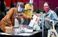 kitzia chu meo noi tieng mang xa hoi voi guong mat cau co