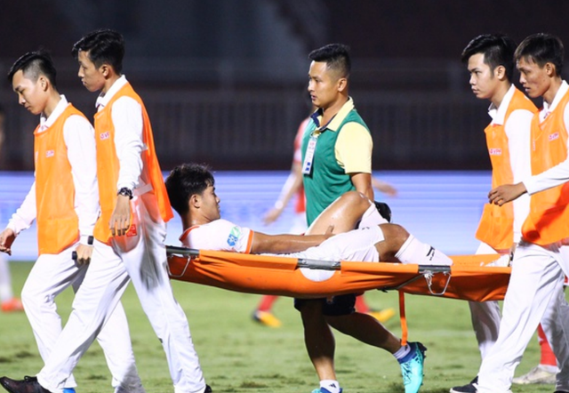 duc chinh tiep tuc lo hen v league hlv huynh duc lo lang