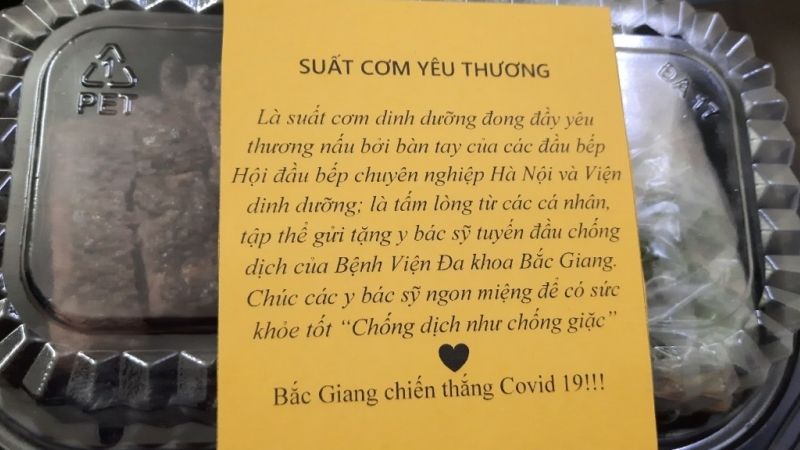 10.000 suất ăn dinh dưỡng dành tặng các y, bác sĩ ở tuyến đầu chống dịch Covid-19