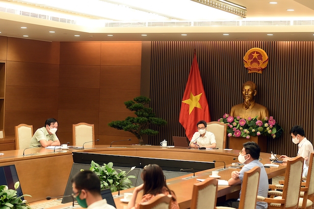 Phó Thủ tướng Vũ Đức Đam: Bắc Ninh phải tập trung làm rất sát, rất quyết liệt, đặc biệt trong rà soát, sàng lọc, không chỉ xét nghiệm mà cả điều tra dịch tễ để đưa công nhân vào nhà máy làm việc bảo đảm tuyệt đối an toàn. Ảnh: VGP/Đình Nam Phó Thủ tướng Vũ Đức Đam: Bắc Ninh phải tập trung làm rất sát, rất quyết liệt, đặc biệt trong rà soát, sàng lọc, không chỉ xét nghiệm mà cả điều tra dịch tễ để đưa công nhân vào nhà máy làm việc bảo đảm tuyệt đối an toàn. Ảnh: VGP/Đình Nam