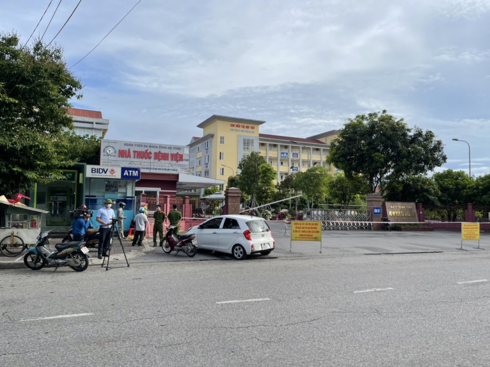 Hơn 200 người liên quan đến ca mắc Covid-19 mới ở Đông Anh đều âm tính lần 1 Hơn 200 người liên quan đến ca mắc Covid-19 mới ở Đông Anh đều âm tính lần 1