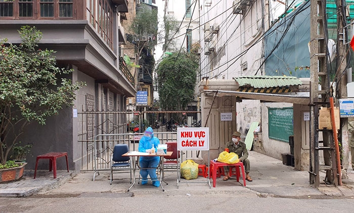 Hàng rào cách ly y tế ở của bệnh nhân Covid-19 Hàng rào cách ly y tế ở của bệnh nhân Covid-19