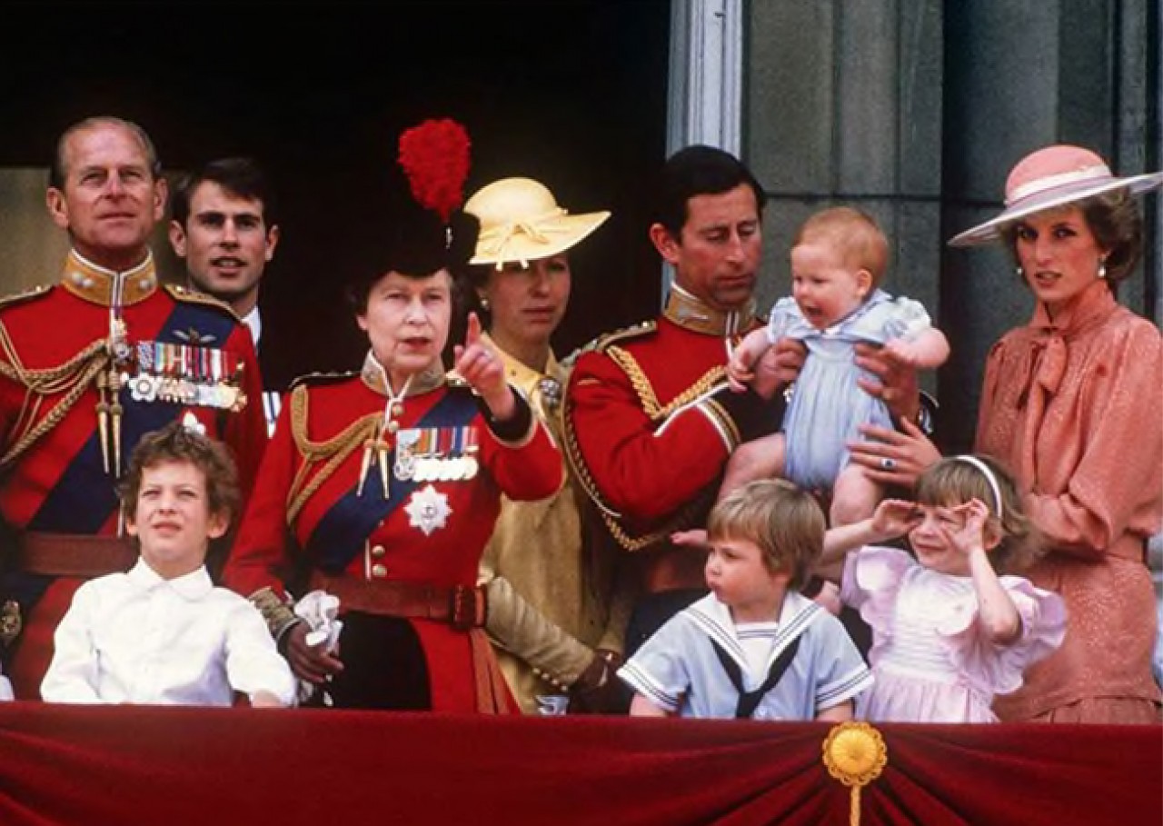 Lần đầu ra mắt của các thành viên Hoàng gia Anh ở Lễ diễu hành mừng sinh nhật Nữ hoàng Elizabeth II