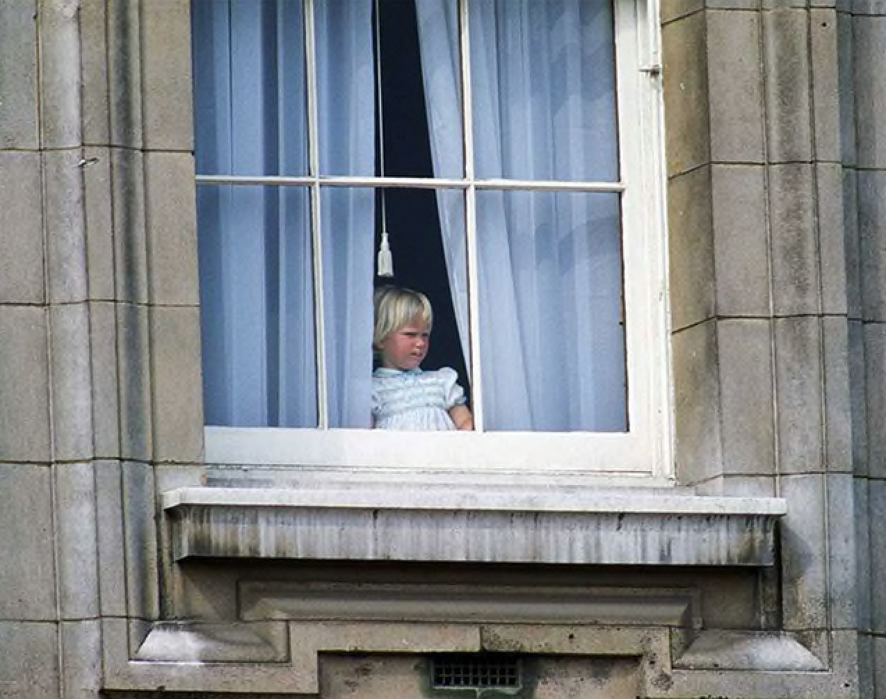 Lần đầu ra mắt của các thành viên Hoàng gia Anh ở Lễ diễu hành mừng sinh nhật Nữ hoàng Elizabeth II